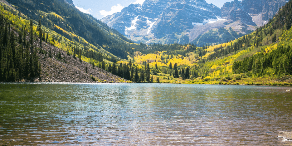 lake with fall foliage