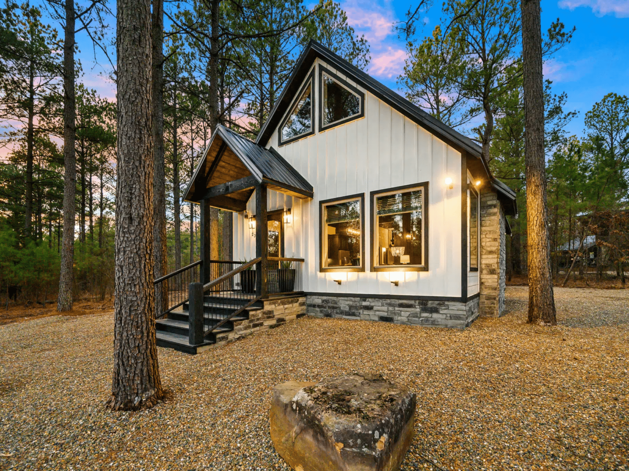 pet-friendly cabin in Broken Bow - Gypsy Tea Room